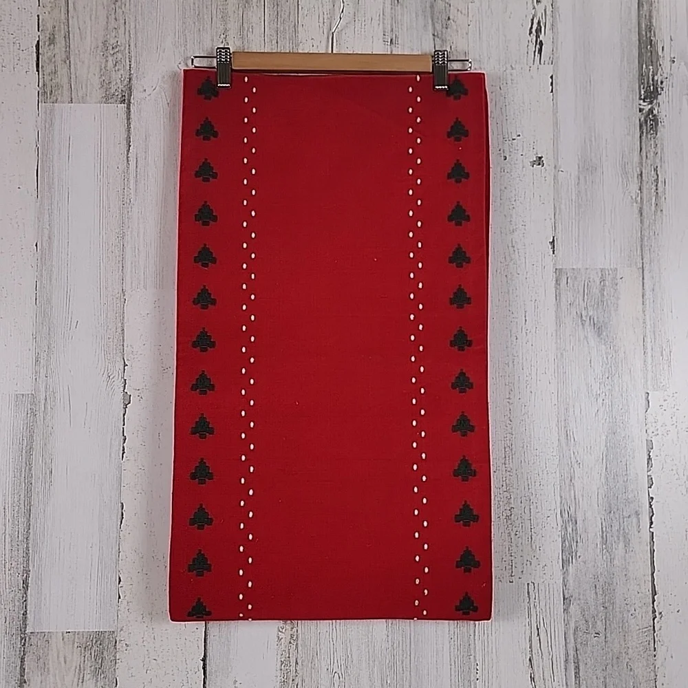 Crate & Barrel Snowy Woods red green reversible table runner 14